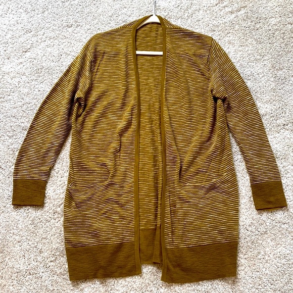 Madewell Ryder Cardigan sweater green and white stripe. XS - Picture 3 of 7